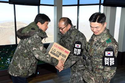 연말전방부대위문25-1000.jpg