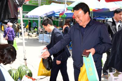 지역경제활성화를 위한 전통시장 장보기행사35-1030.jpg