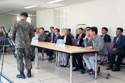 국민권익위원회 위원장 고충민원 현장방문06-1030.jpg