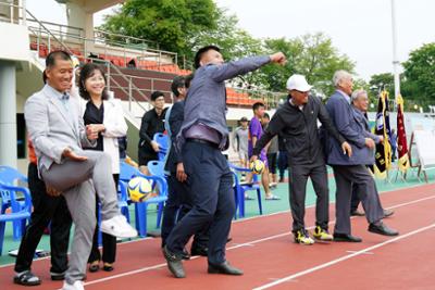 제9회 양구군수기 동호인 축구대회13-1030.jpg