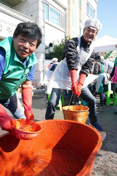 2019 사랑의 쌀 김장나누기운동30-1030.jpg