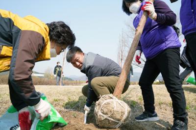 제75회 식목일 기념 나무심기행사25-1030.jpg