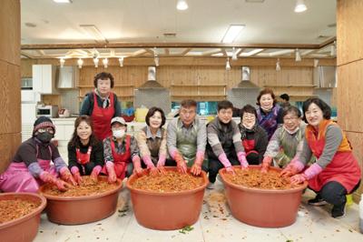 양구군 여성단체협의회 저소득 한부모가정 김장 지원