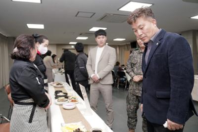 평화지역 외식지구 조성사업 음식개발 및 통합마케팅용역 핵심메뉴개발품평회21-1500.jpg