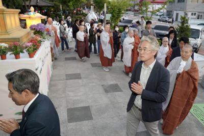 부처님 오신 날 봉축 점등식30-1500.jpg