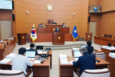 제294회 제1차 정례회 제1차 본회의08-1500.jpg