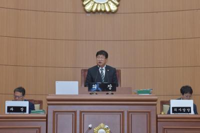 20250618 제307회 정럐회 제6차 본회의 (2).JPG