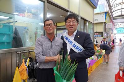 20251003 양구 전통시장 장보기 캠페인 (8)-1.JPG