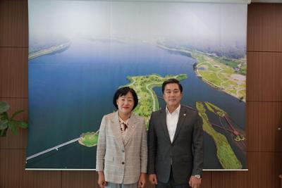 20260810 속초시의회 의장 양구군의회 방문 (3).JPG