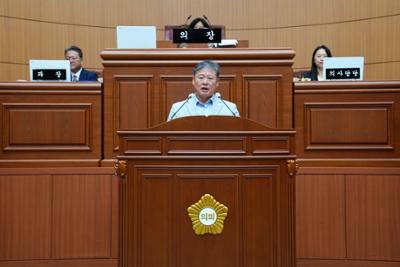 제320회 양구군의회 제1차 정례회 개막식 및 제1차 본회의 (8).JPG