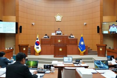 제320회 양구군의회 제1차 정례회 제1차 조례특위 (1).JPG