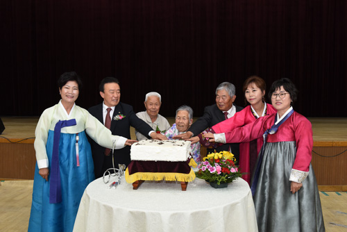 제45회 어버이날 기념행사 참석