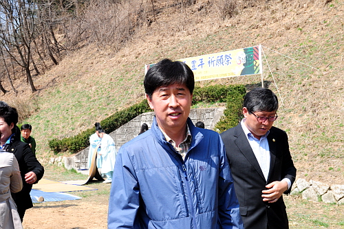 양구군 풍년기원 제례 참석