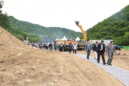 양구군 식수전용저수지 신설사업 착공행사 참석