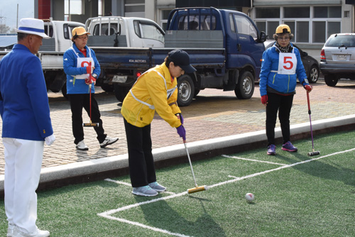 제2회 양구신협이사장기 게이트볼대회에 참석