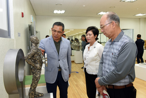 양구 대표문화이미지 조각 전시개막식 참석