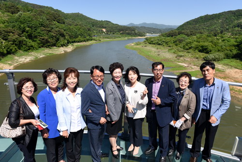 공수대교 가설공사 준공식 참석