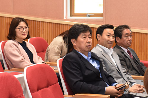 중학교 남녀공학 전환추진 설명회 참석