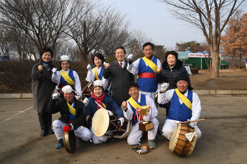 제21회 동계민속예술축제 및 제20회 강원도노인연날리기대회 참석