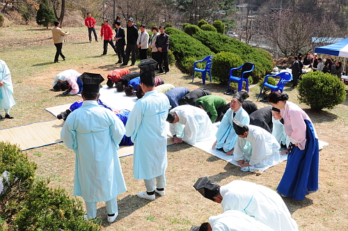 양구군 풍년기원 제례 참석