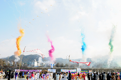 제17회동계민속예술축제참석6DSC_3767.jpg